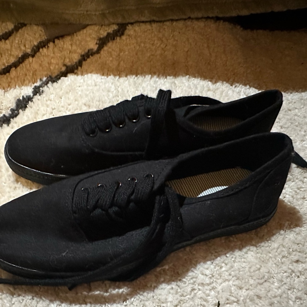 Classic Black Women’s  Shoes